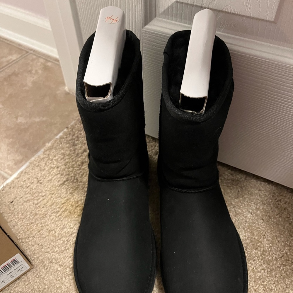 Brand new never worn, smoke free home